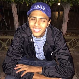 Meet your Posher, Eduardo